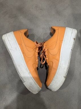 Nike Air Force 1 Low Orange Leather Sneakers AF1 Size 7.5